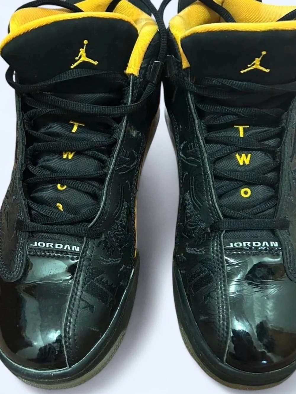 Jordan Men's Black and Yellow Low-Top Sneakers